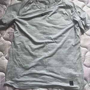 Nike Pro T-Shirt